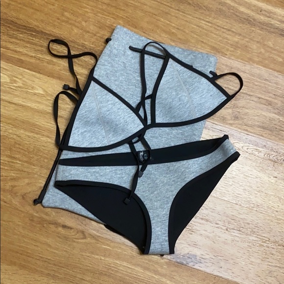 Triangl Minnesota Marle Suit - Picture 1 of 4